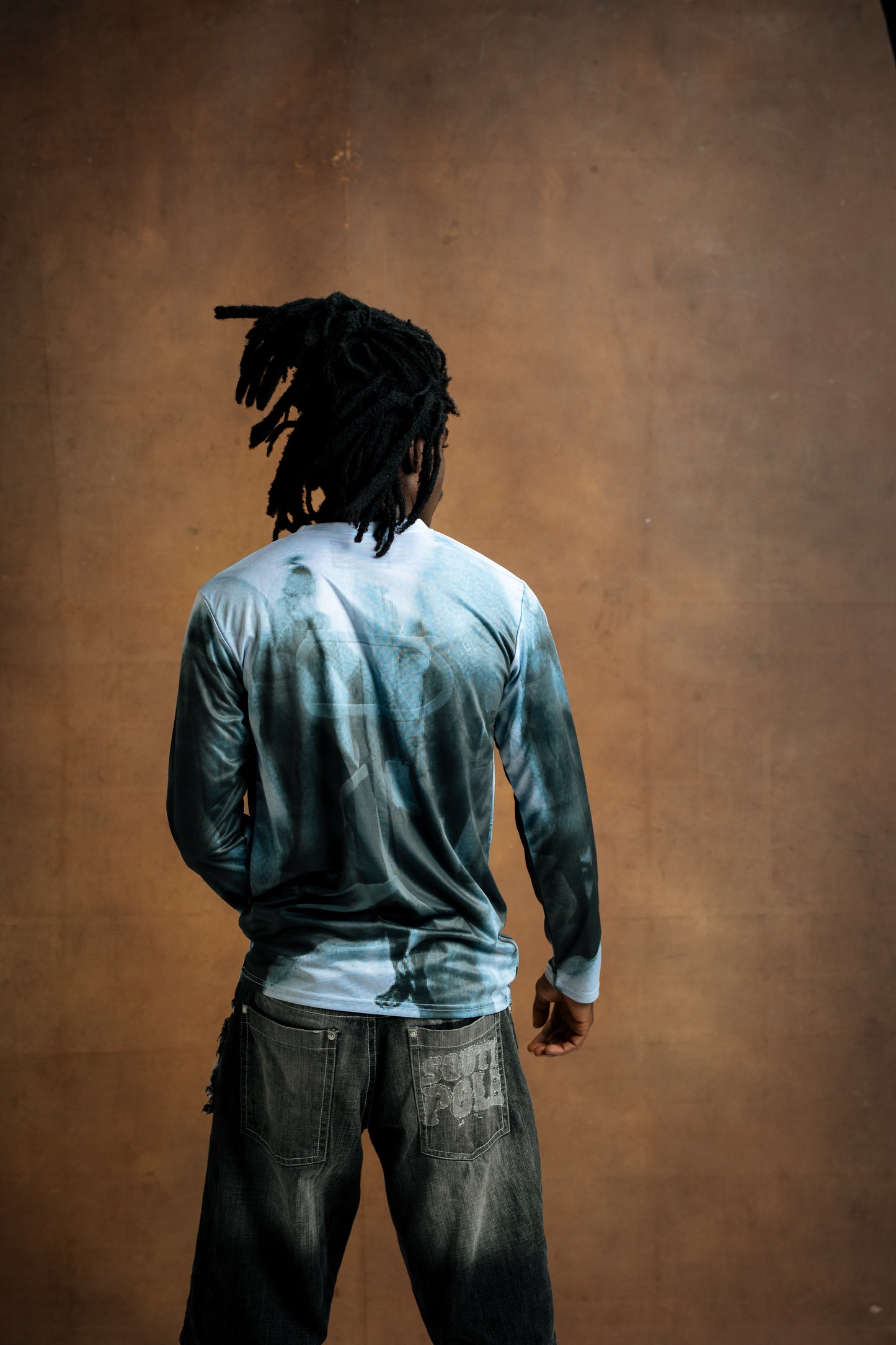 97 URBAN PIXELATED BLACK SHADOW TOP