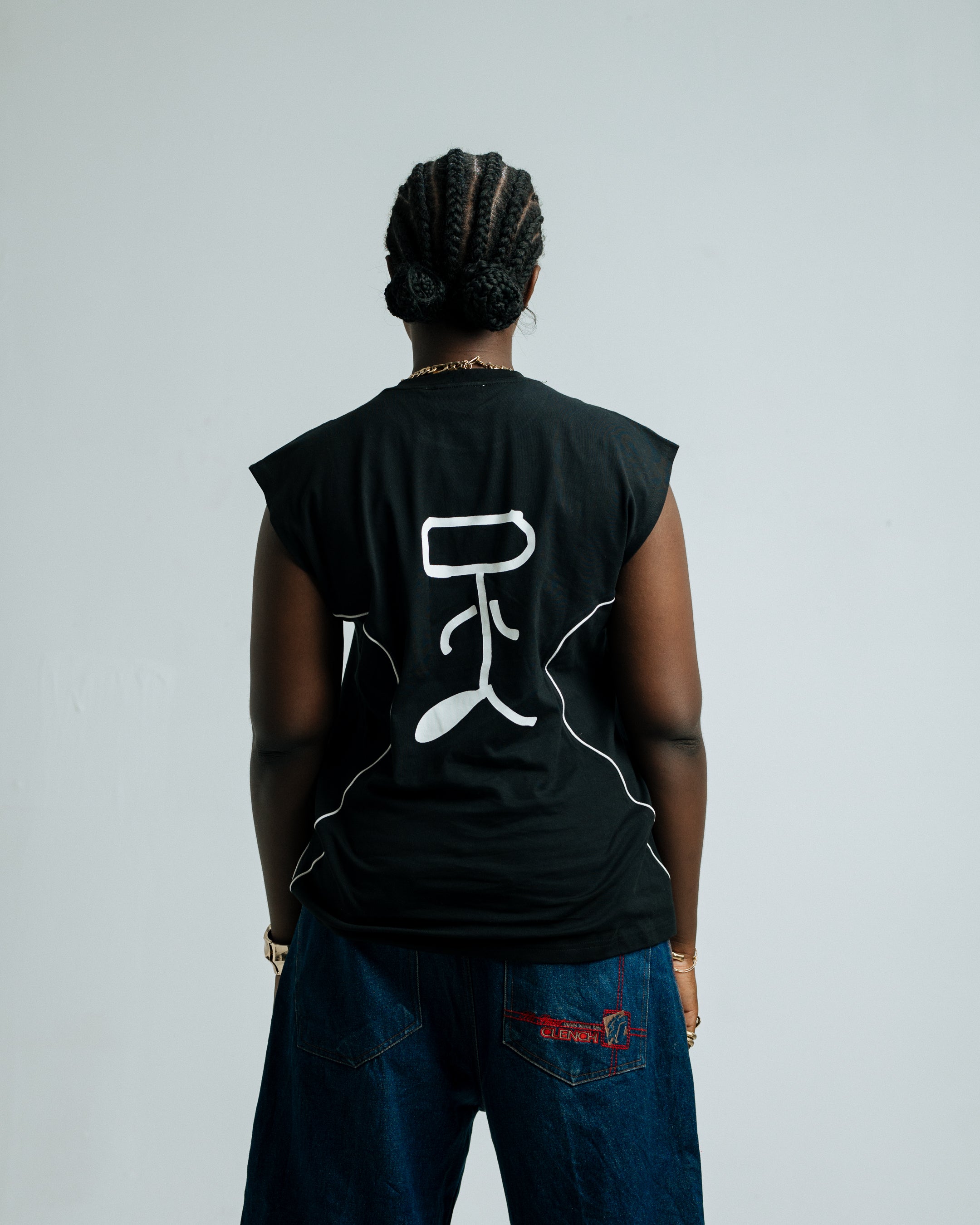 97 URBAN CURVED BLACK TANK TOP